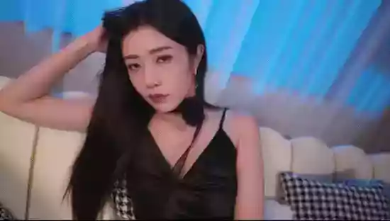 国产真人互动影游《女神的贴身男仆》上线Steam：好评率99% 国区售价36元